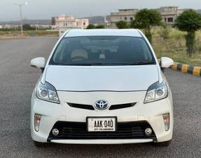 Toyota Prius S LED Edition 1.8 2012 for Sale in Islamabad
