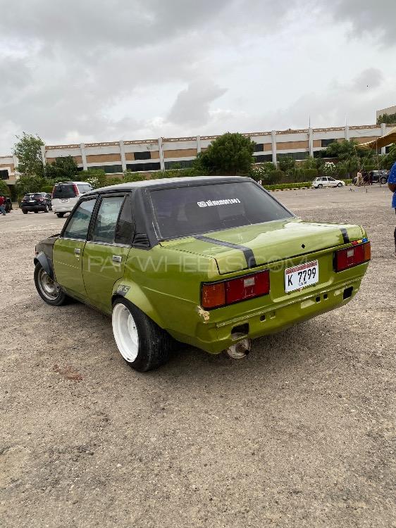 Toyota Corolla - 1982 Green chilli Toyota Corolla - 1982 Green chilli Image-2