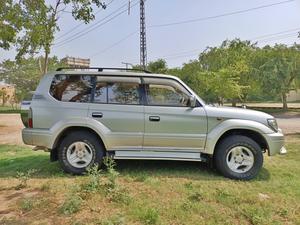 Toyota Prado TX 3.0D 2001 for Sale in Islamabad