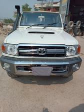 Toyota Land Cruiser 70 series 30th anniversary edition (facelift) 1995 for Sale in Islamabad