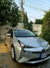 Toyota Prius A Premium Touring Selection 2017 for Sale in Peshawar