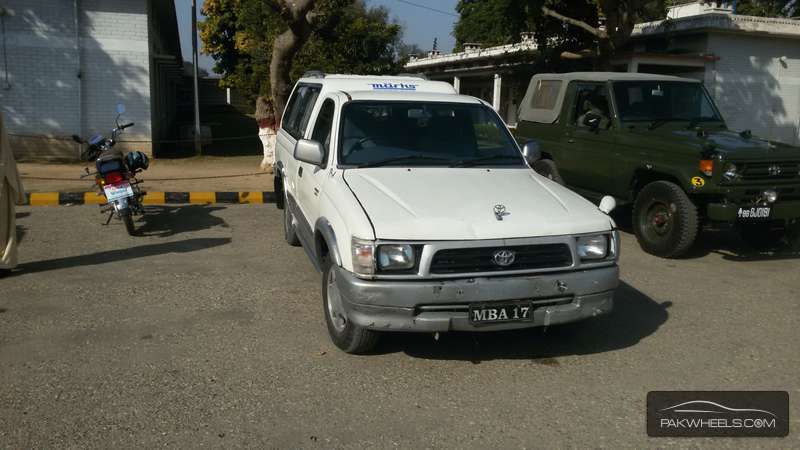 Toyota Hilux 2003 for Sale in Jhelum Image-1