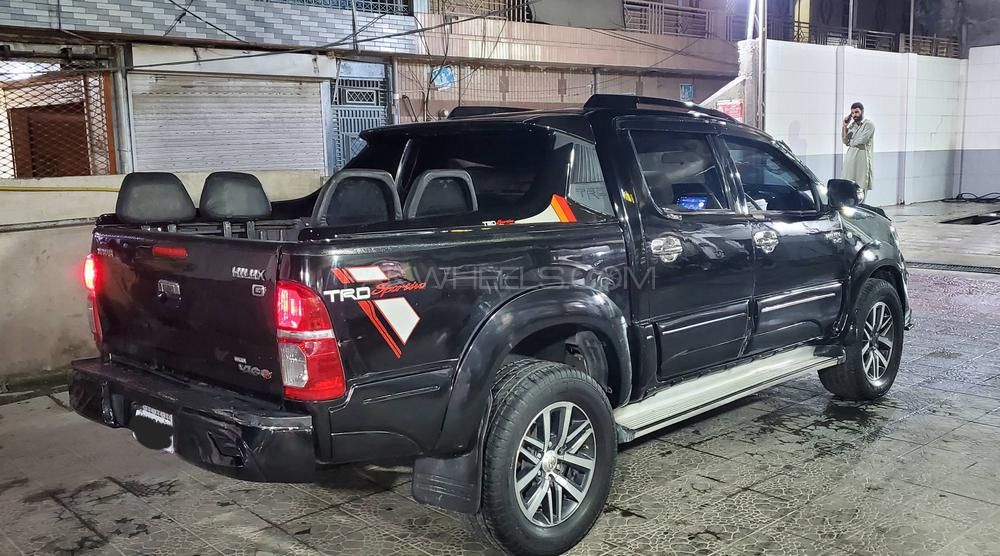Toyota Hilux 2005 for Sale in Islamabad Toyota Hilux 2005 for Sale in Islamabad Image-9