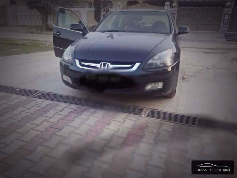 Honda Accord 2006 for Sale in Lahore Image-1