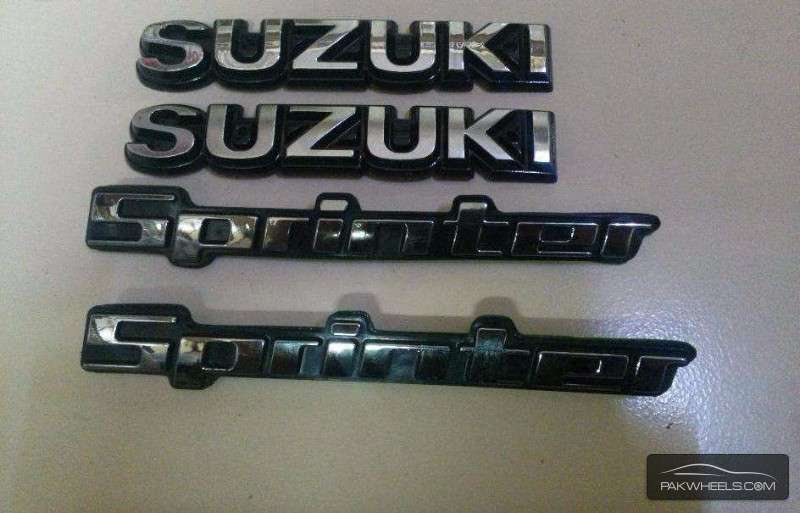 Suzuki Bike genuine plates and monogram  Image-1