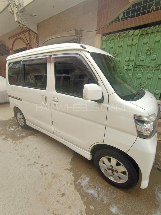 Daihatsu Atrai Wagon 2015 for Sale in Karachi Image-1