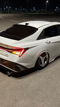 Hyundai Elantra - 2025