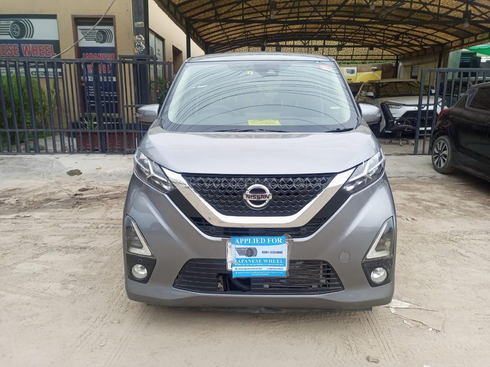 Nissan Dayz Highway Star 2019 for Sale in Faisalabad Image-1