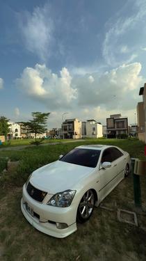 ٹویوٹا کراؤن - 2004