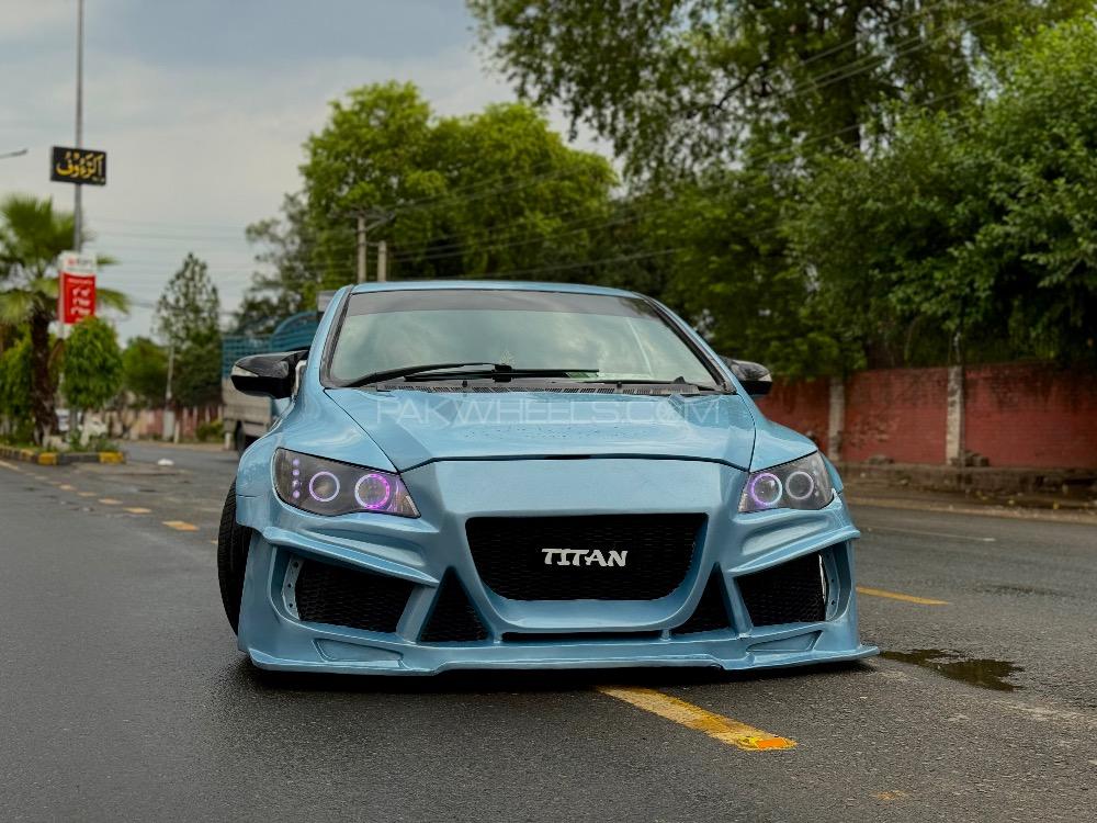 ہونڈا سوک - 2009 Titan_fd2 Image-1