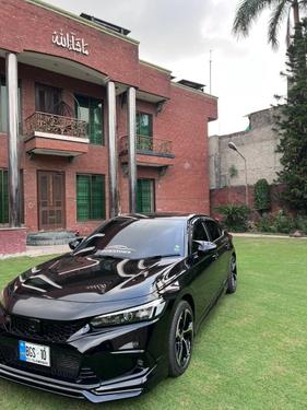 ہونڈا سوک - 2025