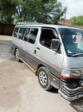Toyota Hiace GL 2003 for Sale in Karak