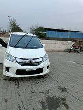 Honda Freed + Hybrid B 2014 for Sale in Peshawar
