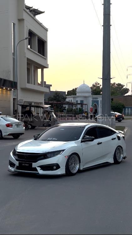 ہونڈا سوک - 2019 Civiko Image-1