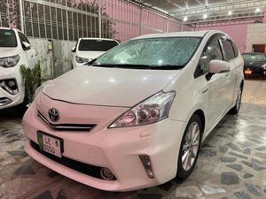Toyota Prius Alpha G Touring 2012 for Sale in Peshawar