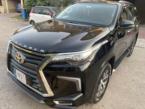 Toyota Fortuner 2019 for Sale in Islamabad