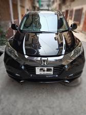 Honda Vezel Hybrid Z 2014 for Sale in Gujranwala
