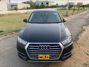 Audi Q7 3.0 TFSI 2017 for Sale in Karachi