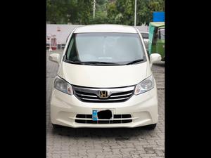 Honda Freed G 2012 for Sale in Lahore