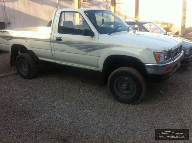 Toyota Pickup 1997 for Sale in Peshawar Image-1