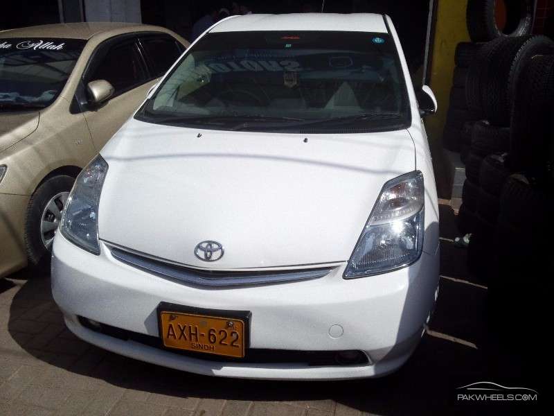 Toyota Prius 2009 for Sale in Karachi Image-1