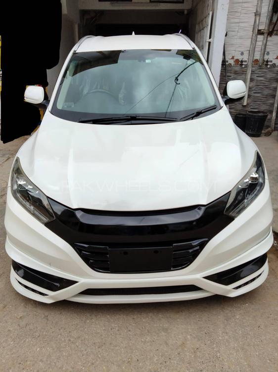 Honda Vezel 2016 for Sale in Karachi Image-1