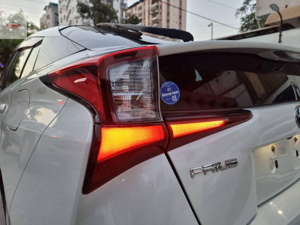 Toyota Prius S 2019 For Sale In Karachi Pakwheels 6188