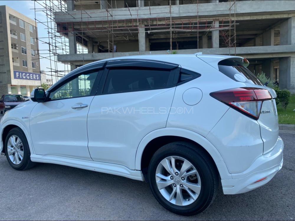 Honda Vezel Hybrid X Honda Sensing 2015 for sale in Islamabad | PakWheels