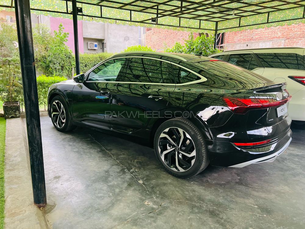 Audi e-tron 50 Quattro Sportback 230kW 2022 for sale in Lahore | PakWheels