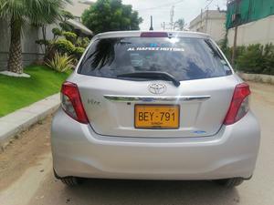 Toyota Vitz F 1.0 2013 for Sale in Karachi