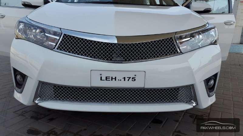 Front Chrome Grill Set For Sale Image-1
