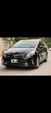 Toyota Prius Alpha S L Selection 2013 for Sale in Lahore