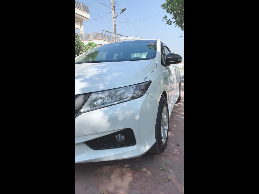 Honda Grace Hybrid 2015 for Sale in Peshawar Image-1