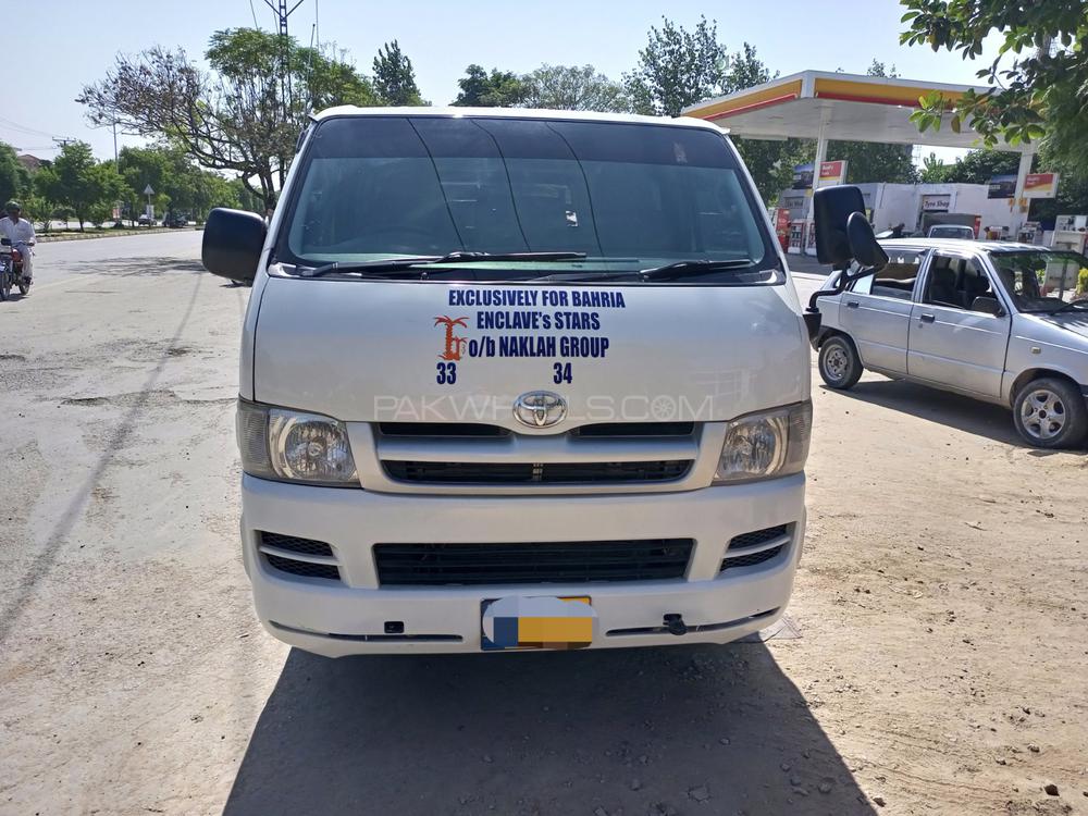 Toyota Hiace 2010 for Sale in Islamabad Image-1