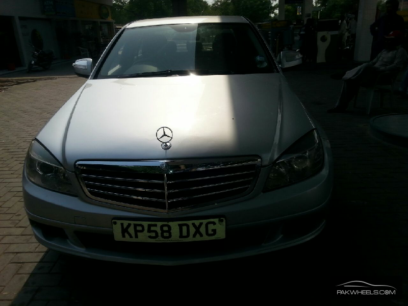 Mercedes Benz C Class 2007 for Sale in Lahore Image-1