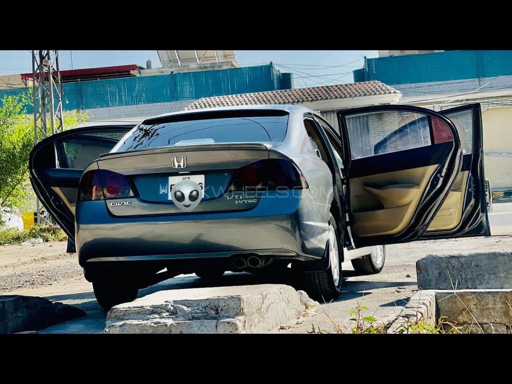 Honda Civic 2011 for Sale in Attock Image-1
