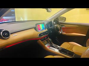 MG HS (trophy package)1.5 turbocharged 
Model 2021/12 registered Islamabad 2022
New digital meter 
Vvip registration number.
Pearl black with beige leather interior 
Top of the line specs.
Mileage 7000
Bumper to bumper original paint ( spotless condition)
Further information please call 11am to 10pm
Physically visit at Victory Cars jail road lahore.