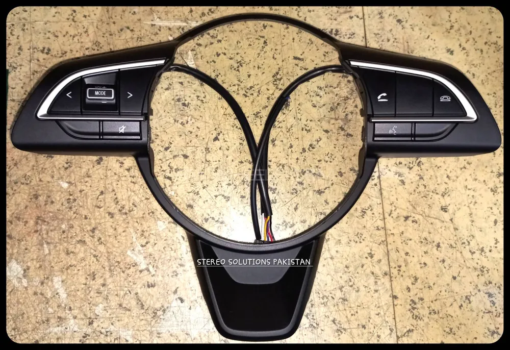 suzuki swift multimedia buttons available. Image-1