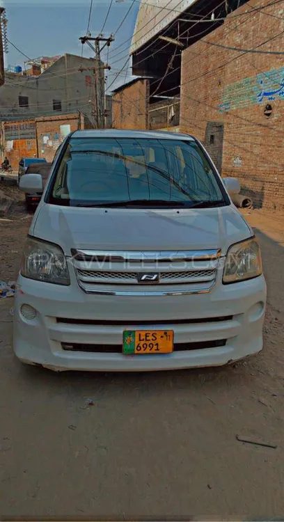 Toyota Noah 2011 for Sale in Lahore Image-1