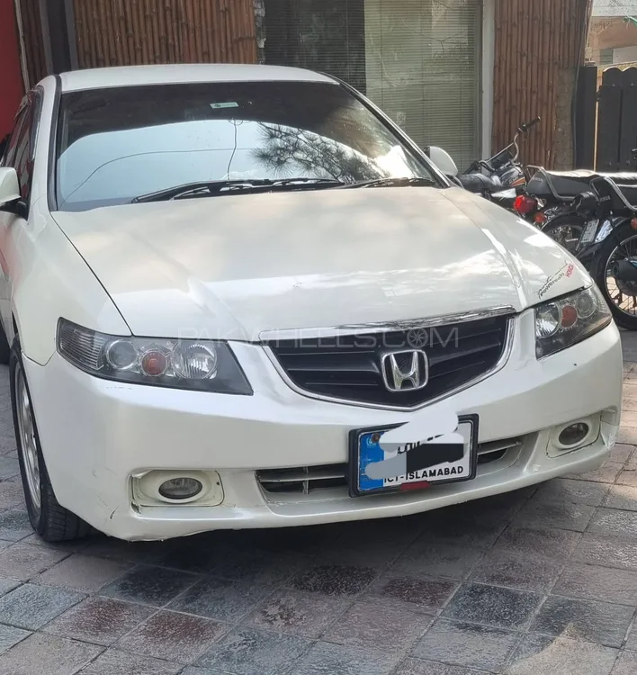 Honda Accord 2004 for Sale in Lahore Image-1