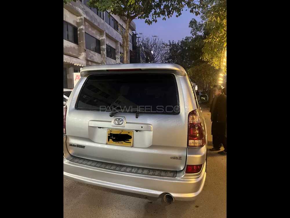 Toyota Surf 2004 for Sale in Islamabad Image-1