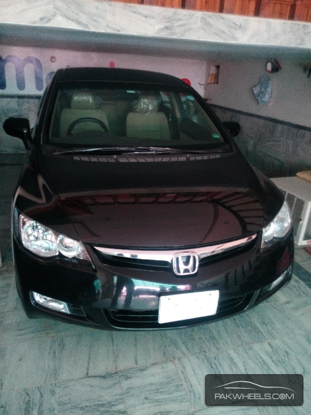 Honda Civic 2010 for Sale in Mardan Image-1