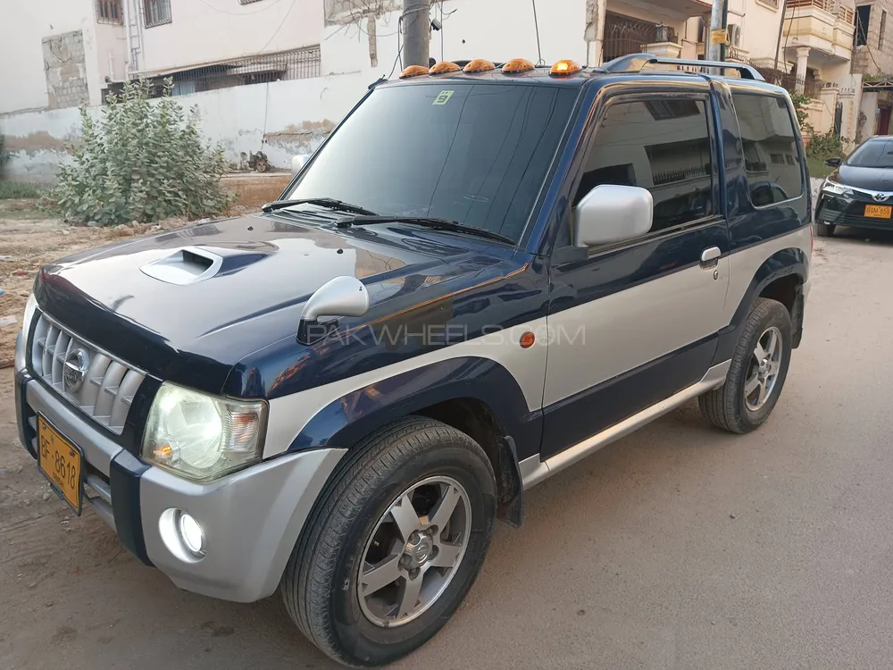 Nissan Kix 2009 for Sale in Karachi Image-1