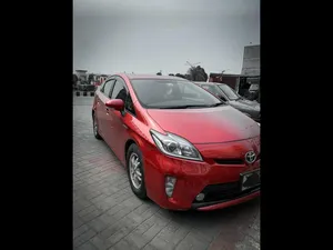 Toyota Prius S LED Edition 1.8 2014 for Sale