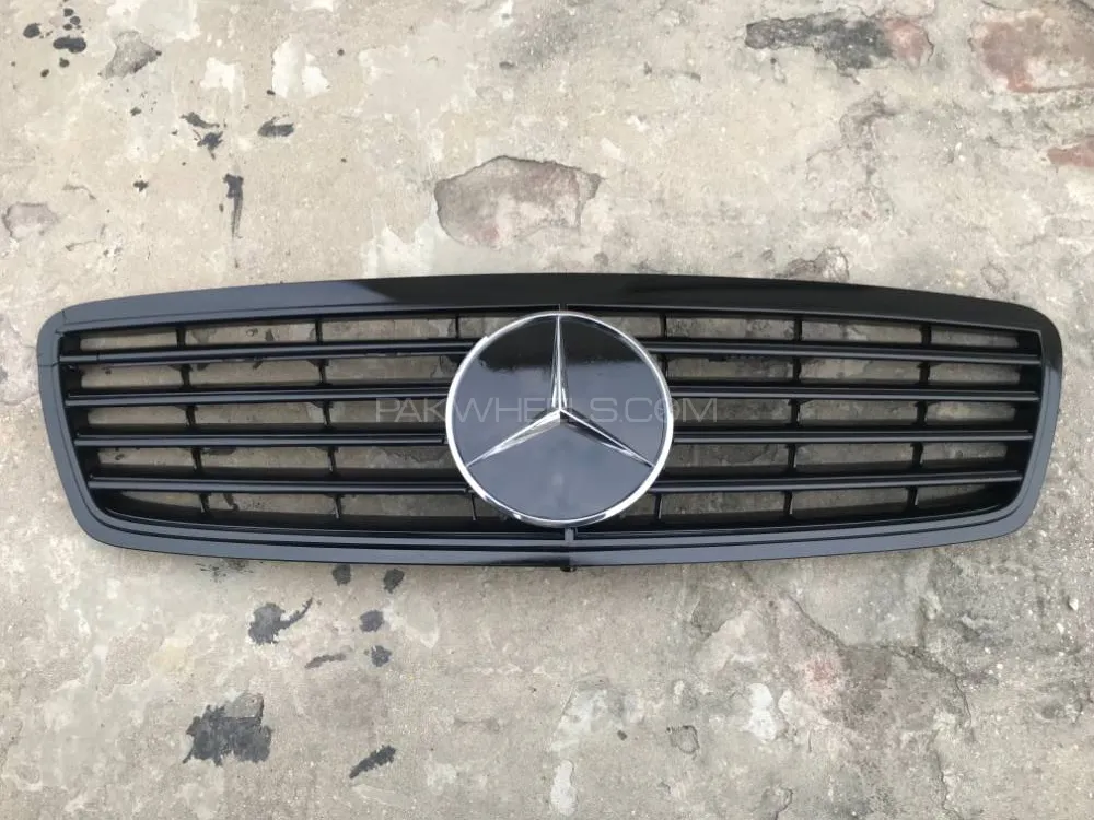 Mercedes Benz Grills W203 AMG W123 Indicators Image-1