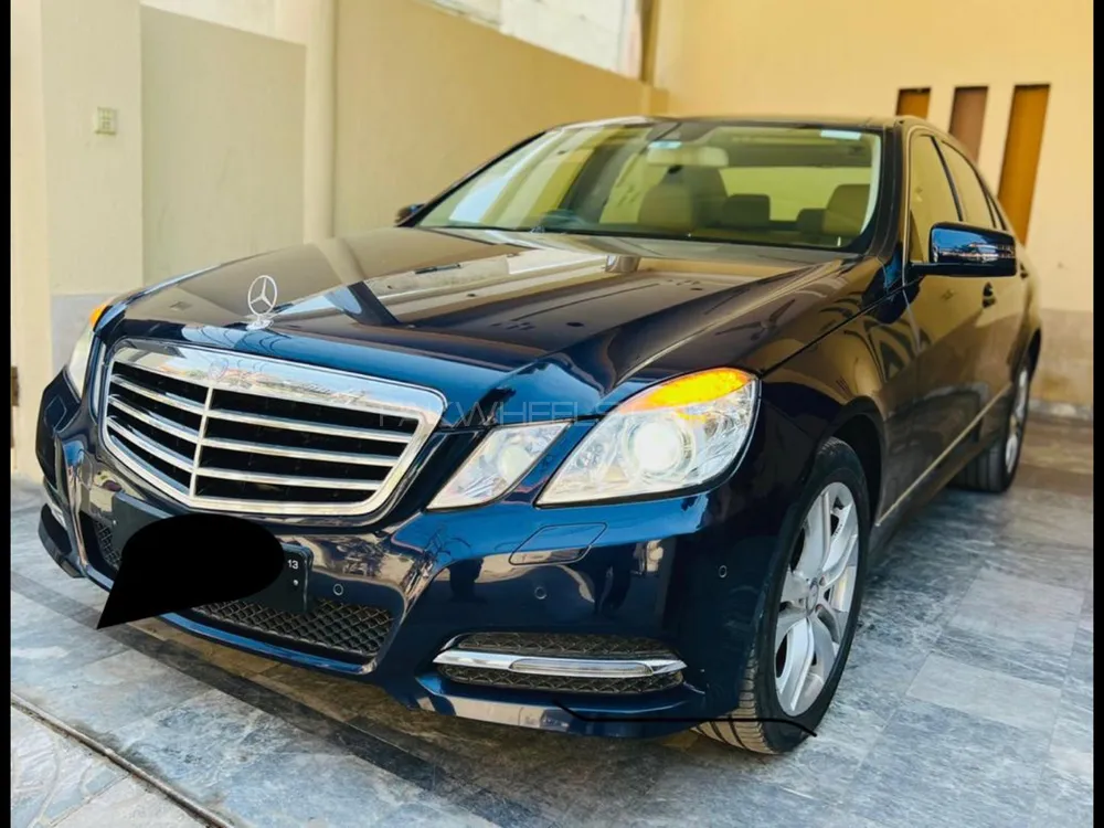 Mercedes Benz E Class 2013 for Sale in Sialkot Image-1