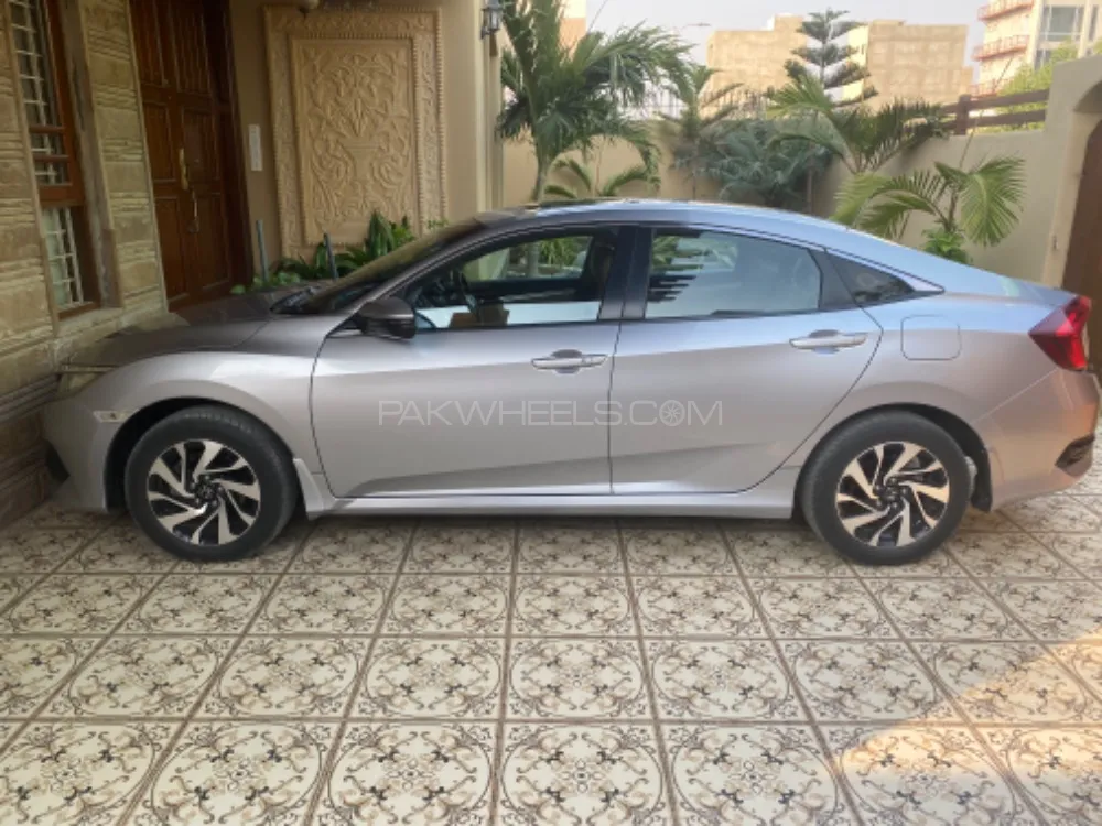 Honda Civic 2019 for Sale in Karachi Image-1