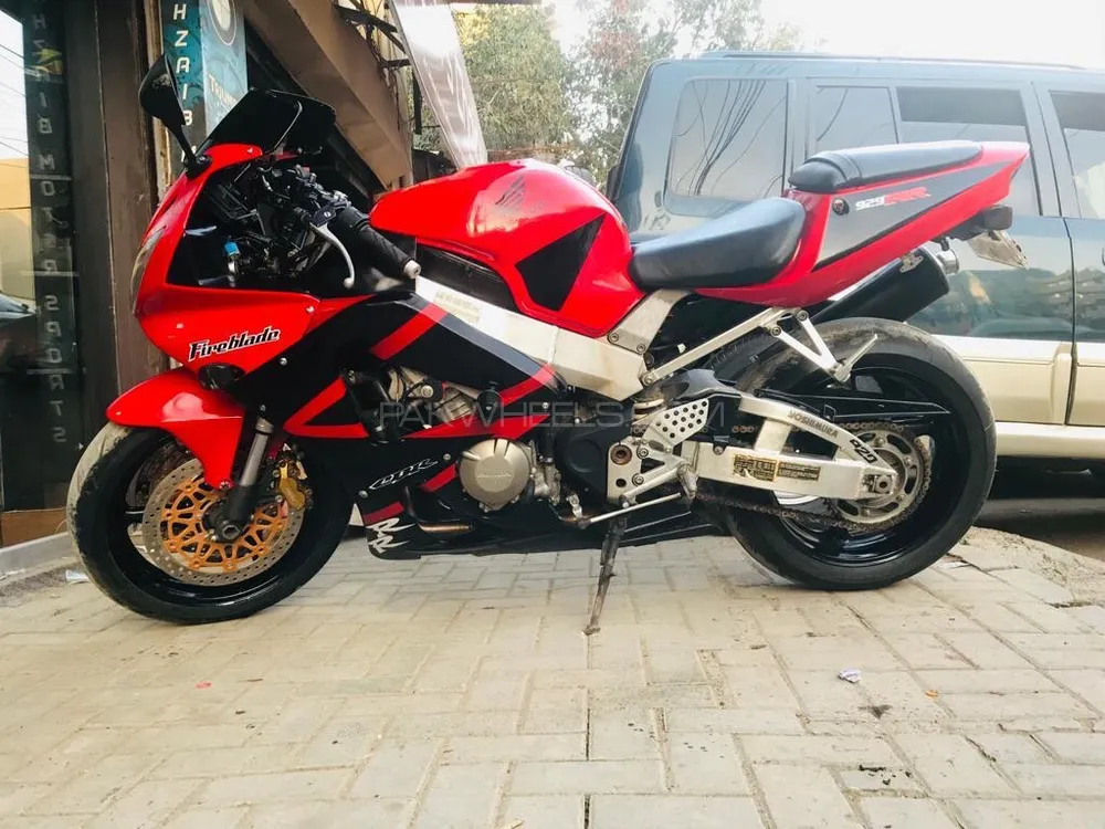 Honda cbr store 1000 rr 2000