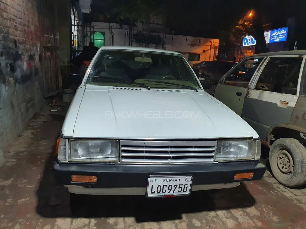 Daihatsu Charmant 1982 for sale in Lahore | PakWheels