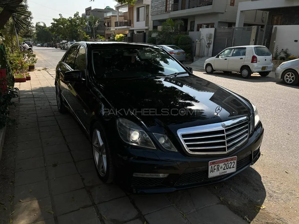 Mercedes Benz E Class 2009 for Sale in Karachi Image-1